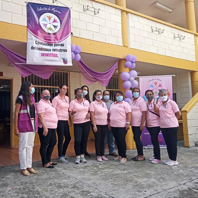 Colectivo Mujeres Transformadoras de vida Comuna 7