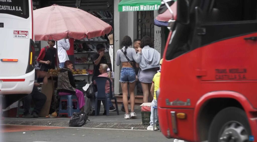 Medellín. Turismo en auge bajo una sombra de explotación y consumo