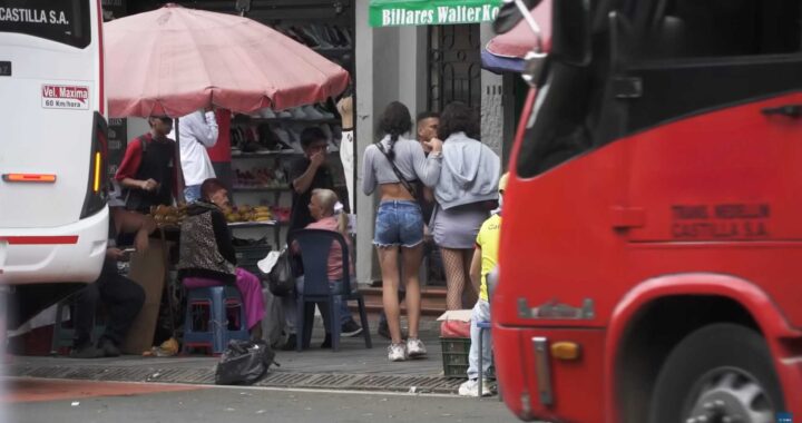 Medellín. Turismo en auge bajo una sombra de explotación y consumo