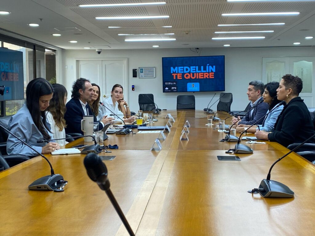 medellin-avanza-en-inteligencia-artificial-con-apoyo-del-wef