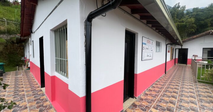 Palmitas estrena sedes educativas