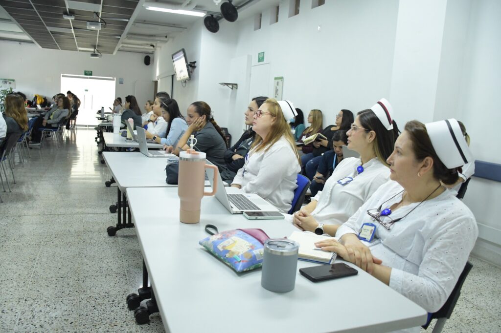 Medellín ofrece curso gratuito sobre atención LGBTIQ+