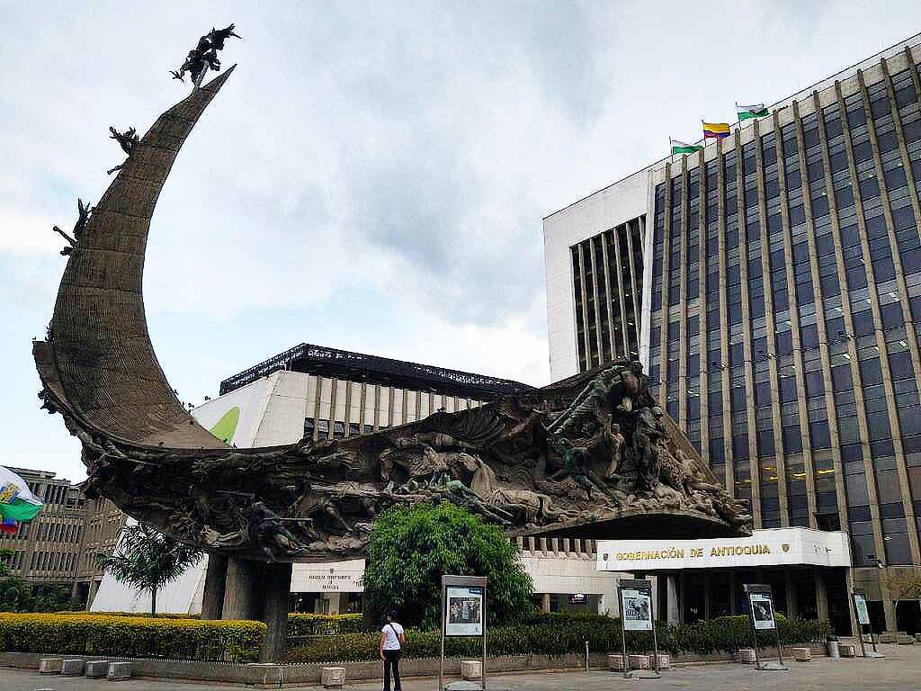 renace-el-monumento-a-la-raza