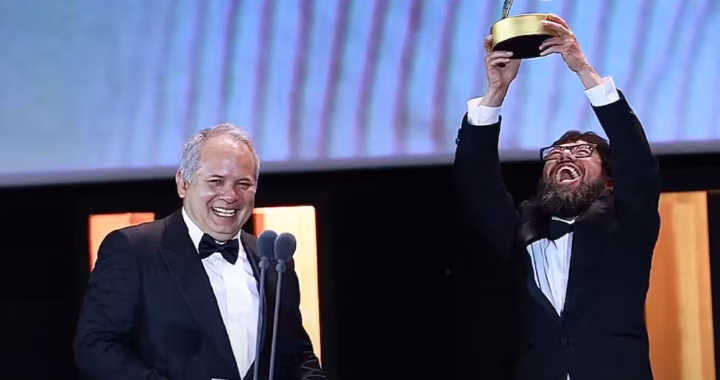 Un poeta brilla en egipto con máximo premio