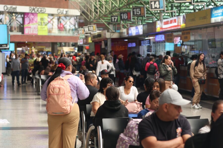 Movilizacion_de_775.800_pasajeros_en_Medellin