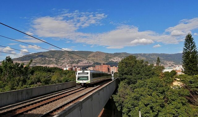 Obras del Metro de la 80 entran en etapa clave