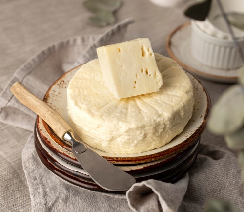 El_arte_de_transformar_la_leche_en_quesito_y_cuajada