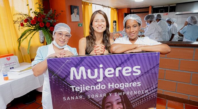 Medellín fortalece el rol de las mujeres cabeza de hogar