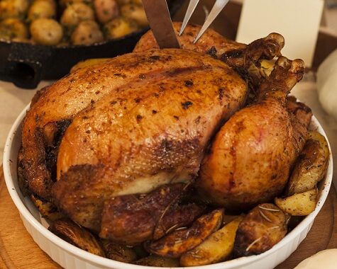 El precio del pollo asado se dispara en Medellín