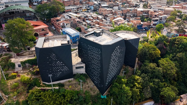 El_nuevo_comienzo_del_Parque_Biblioteca_Santo_Domingo_Savio
